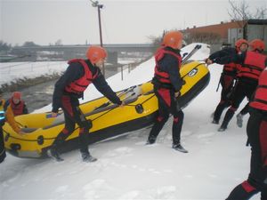Zimní rafting